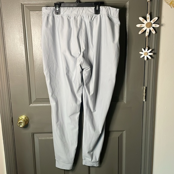 Under Armour Light Gray Vanish Joggers - Picture 3 of 3